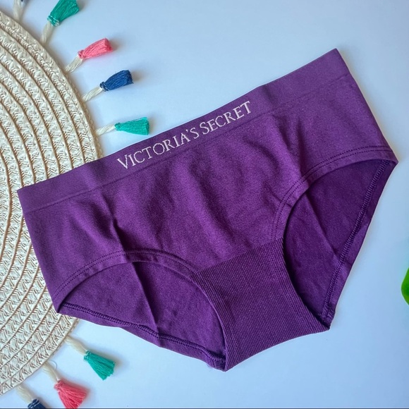 Victoria's Secret Bare Seamless Hiphugger Panty Dark Raspberry Medium NEW - Picture 5 of 5